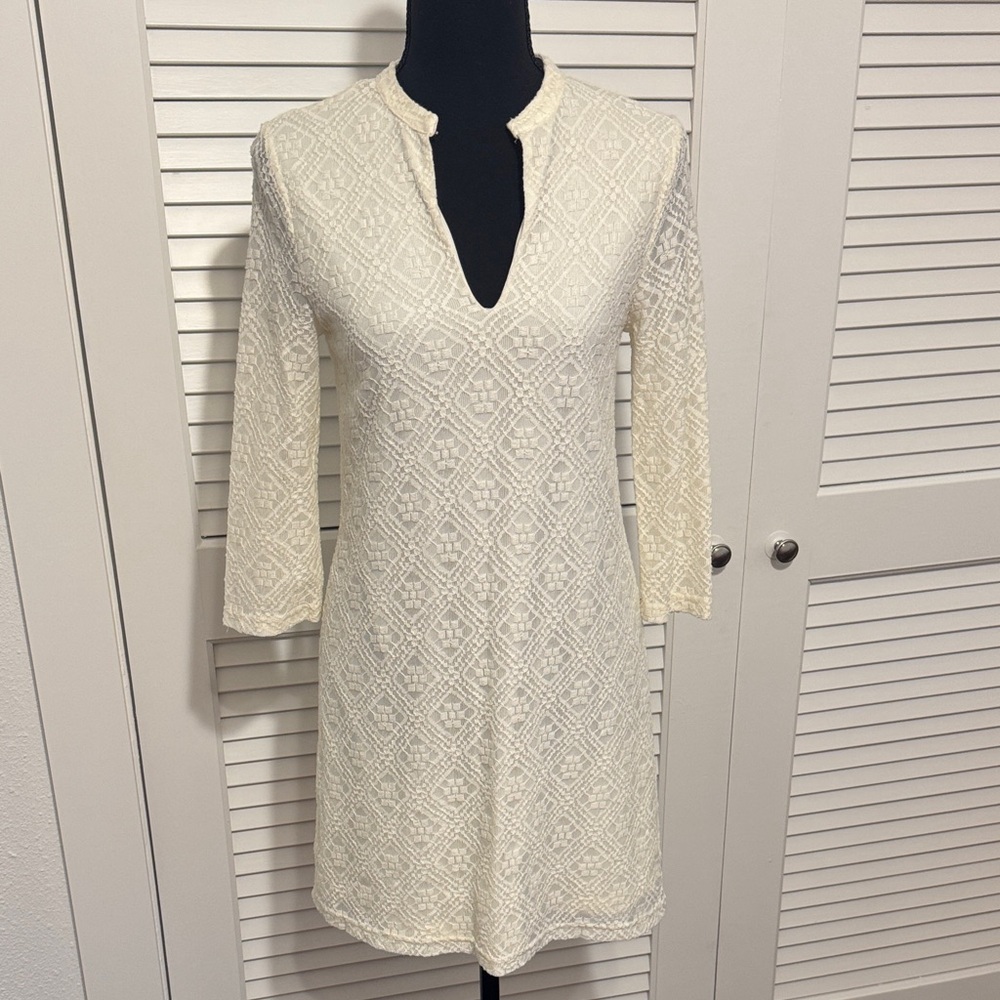 Forever 21 Cream Lace Dress